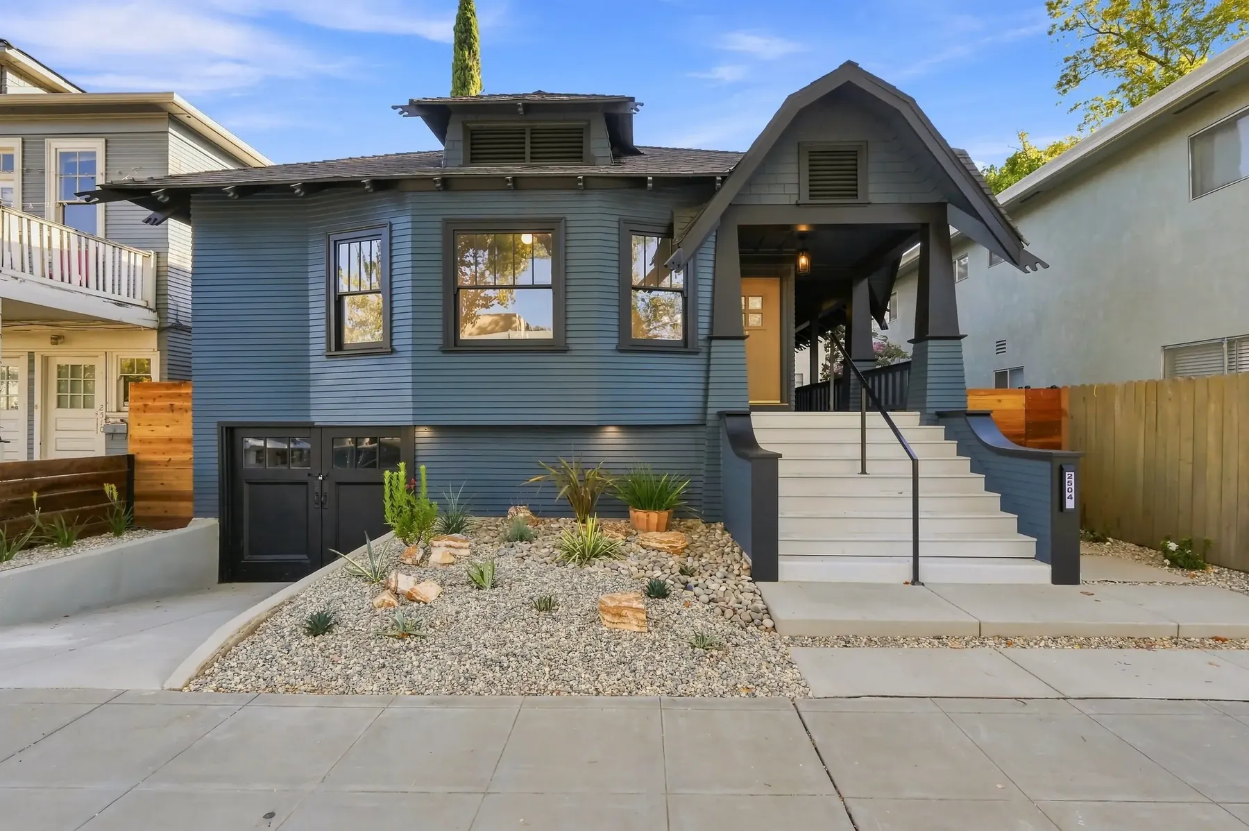A downtown Craftsman, brought back. Whole-home in Downtown Sacramento, Sacramento