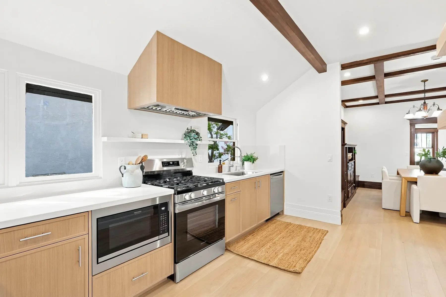 A downtown Craftsman, brought back: kitchen work in Downtown Sacramento